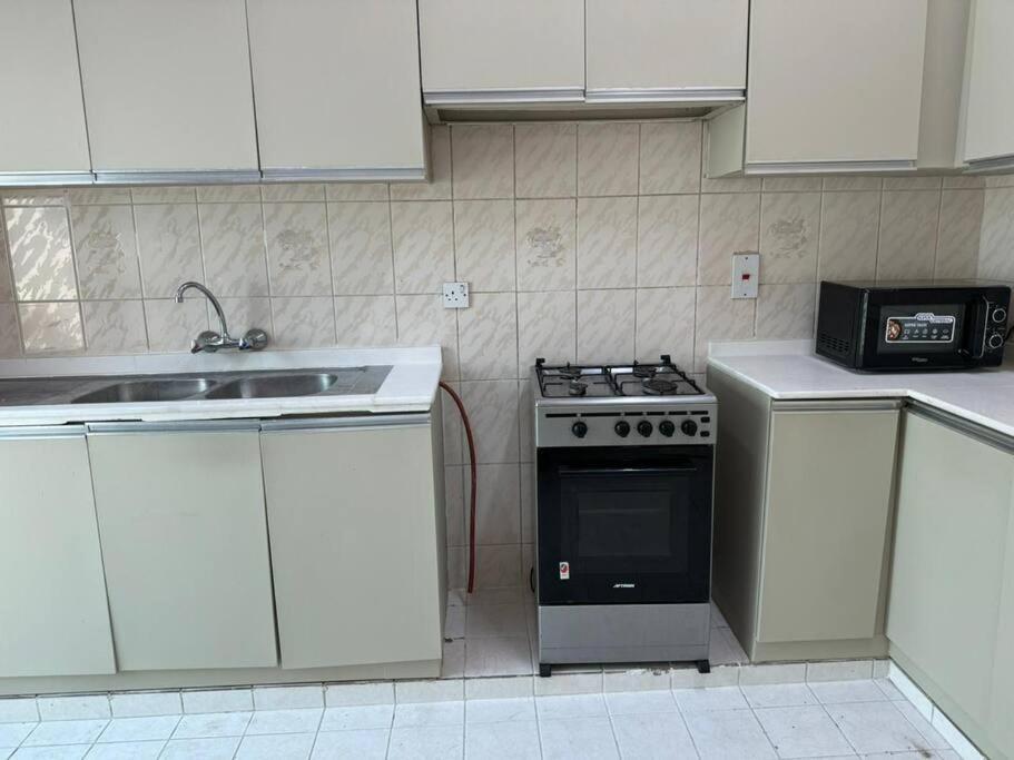 Apartment Master Near Metro